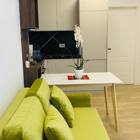 Proper Central Apartment Тирана Экстерьер фото