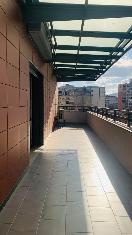 Proper Central Apartment Тирана Экстерьер фото