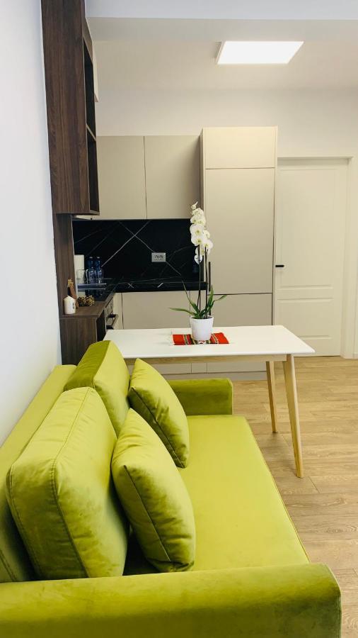 Proper Central Apartment Тирана Экстерьер фото