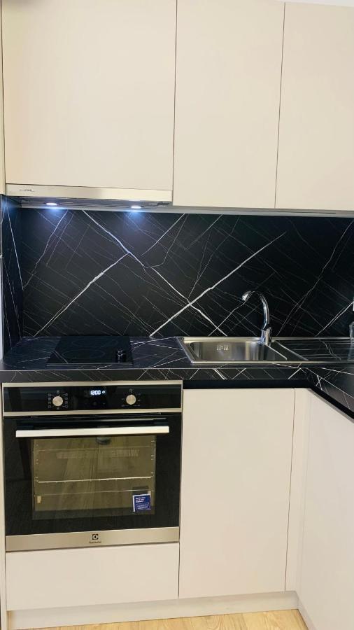 Proper Central Apartment Тирана Экстерьер фото